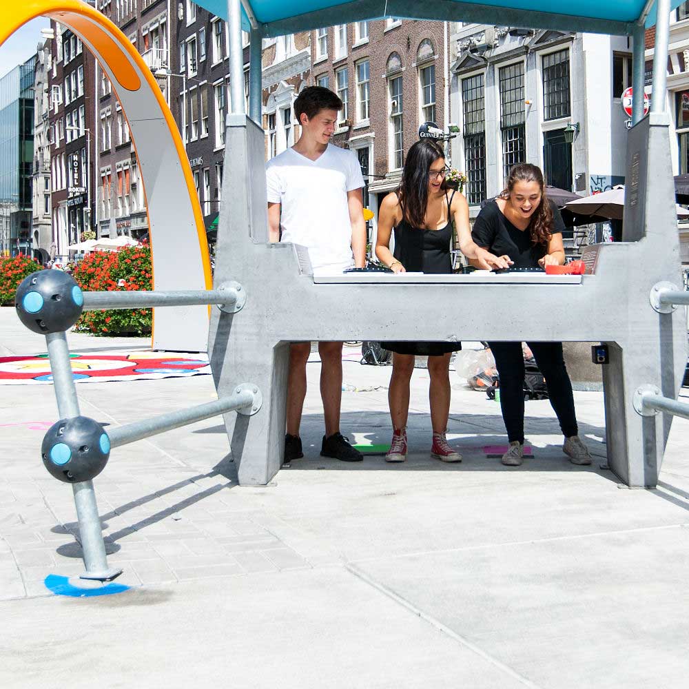 Yalp Interactive Play